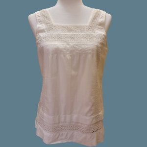 Gap Tops - Women's White Top With Lace - Size Medium-Very Gently Worn - RN 54023
